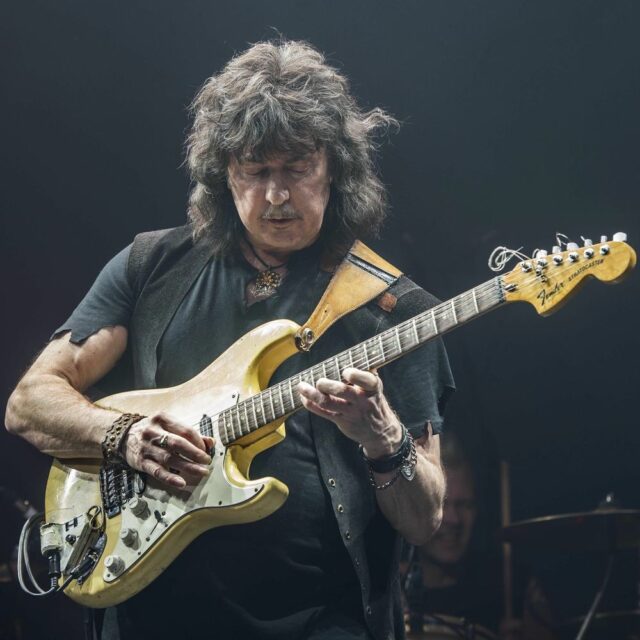 Річі Блекмор отримав нагороду за життєві досягнення від Національного гітарного музею