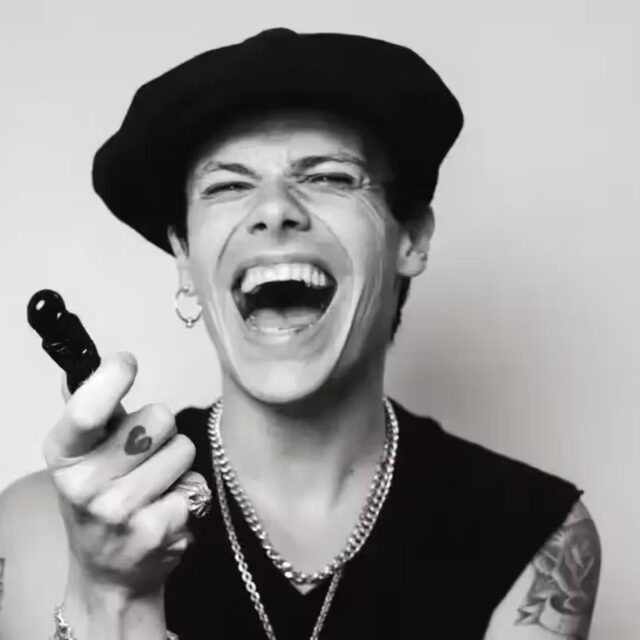 YUNGBLUD випустив «Idols (Complete)»: друга глава історії та дует із The Smashing Pumpkins